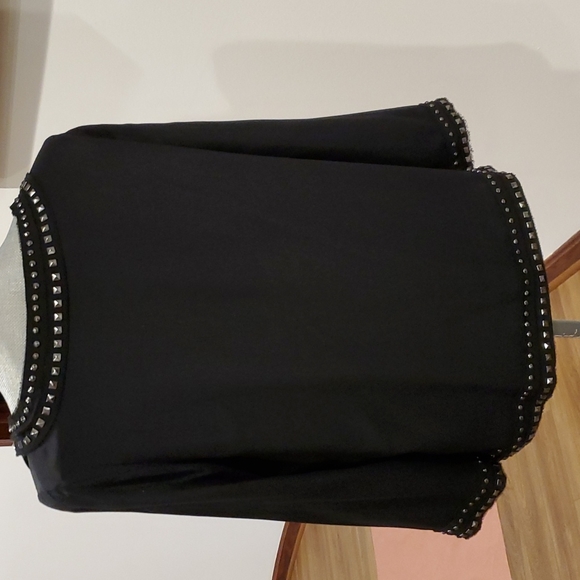 Top - Picture 8 of 8